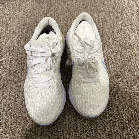 Nike React Infinity 3 - Picture 2 of 5